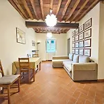 Lucca Walls Dream - Air Cond - Wi-Fi - Panoramic In Front Of The Historical Walls -